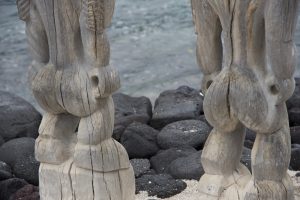 Statue butt picture at Pu’uhonua o Honaunau National Historical Park